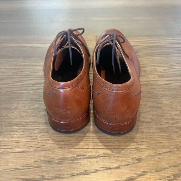 Coach Men’s Calf leather Derby shoes, men’s size 9.5D. Cognac color. - Picture 5 of 9